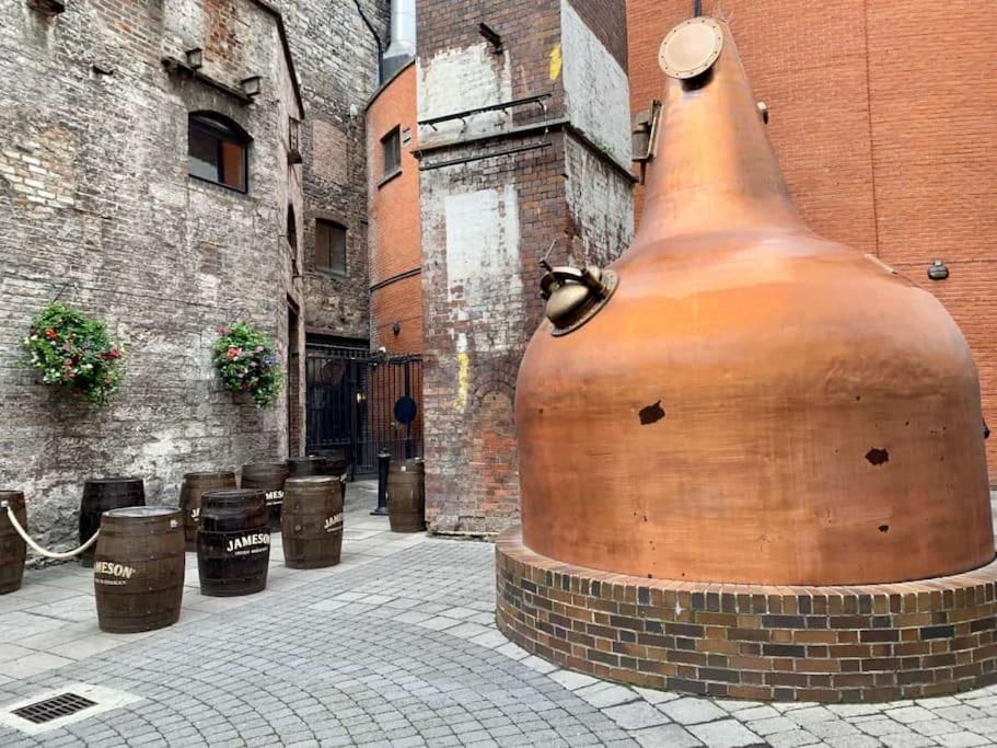 Apartamento The Old Distillery - Historic Pad Central *