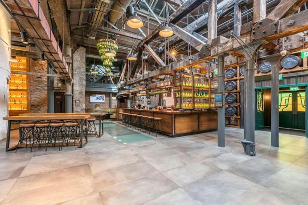 The Old Distillery - Historic Pad Central Apartamento Dublin
